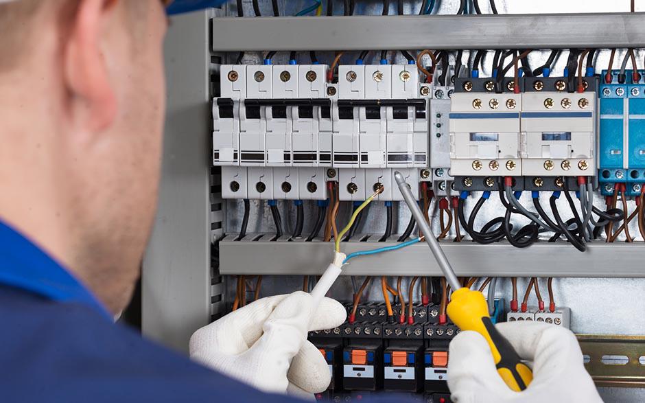 prix électricien Courbevoie