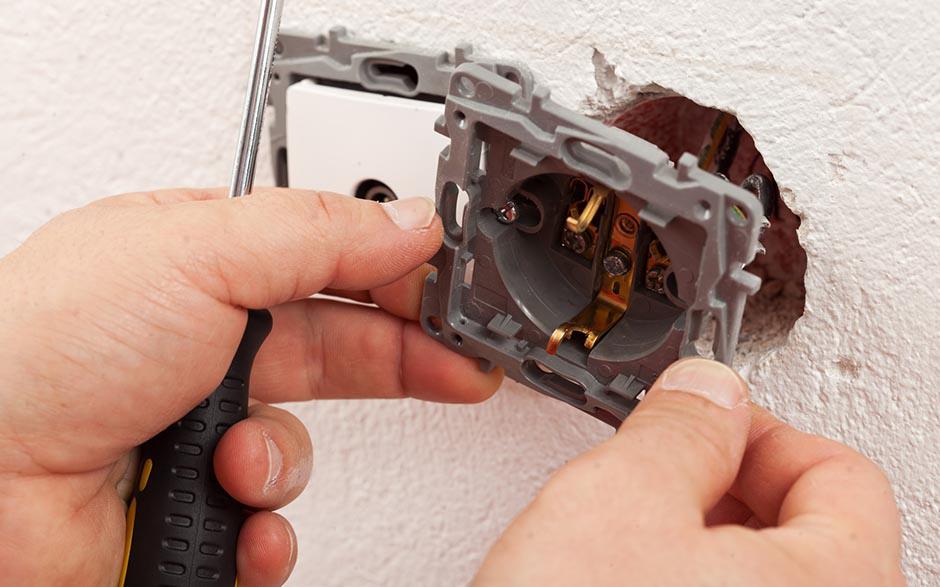 travail électricien Massy
