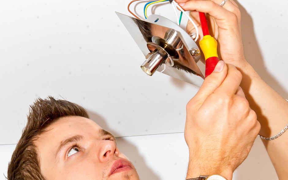 travail électricien Massy